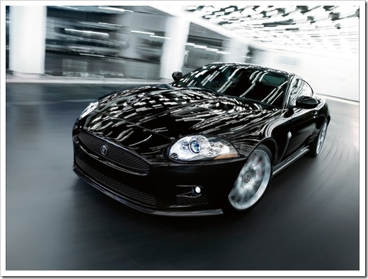 2008-Jaguar-XKR-S-Front-Angle-Speed-Tilt-1280x960